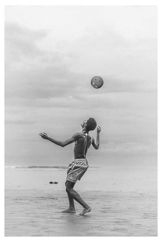 Coastal Kick - The Juggle (BW)