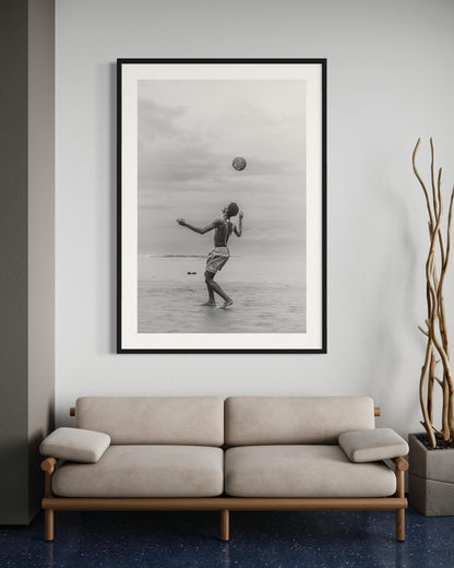 Coastal Kick - The Juggle (BW)