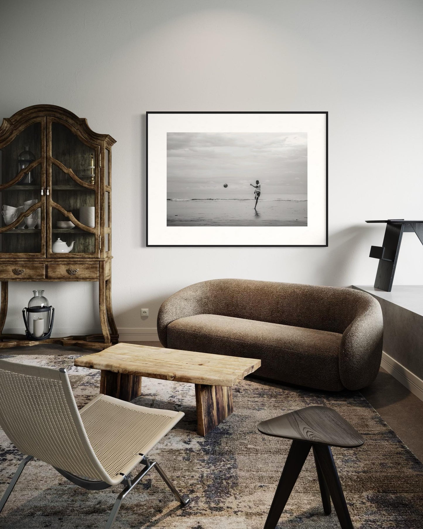 Coastal Kick in Monochrome