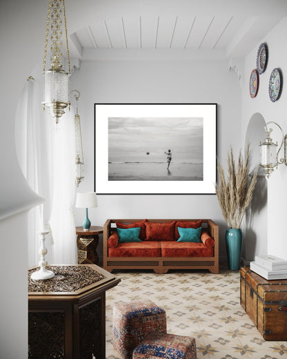 Coastal Kick in Monochrome