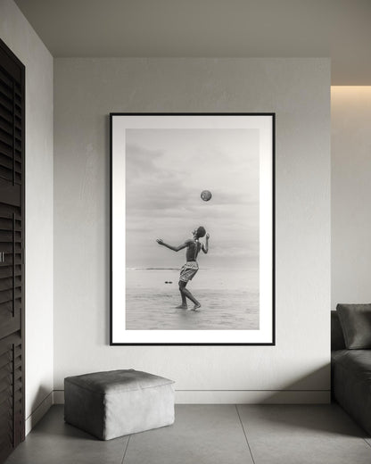 Coastal Kick - The Juggle (BW)